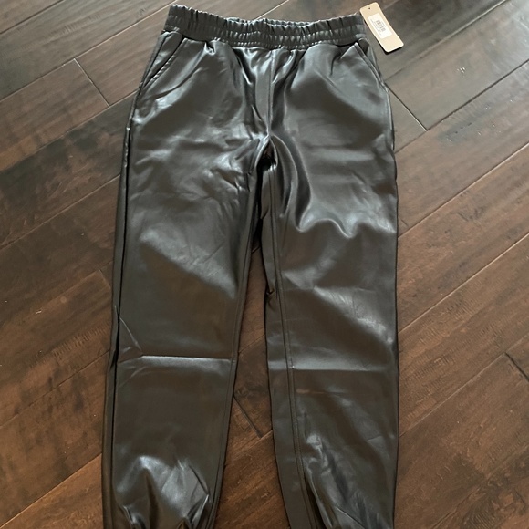 New with tags leather joggers. Size medium - Picture 1 of 1